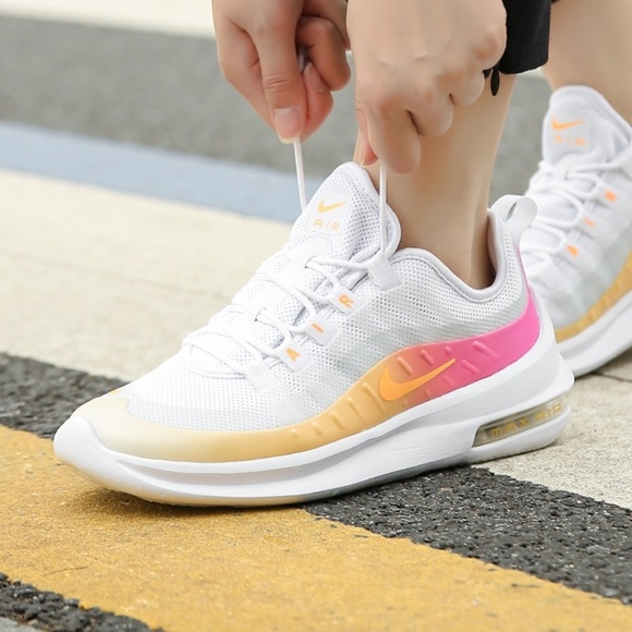 Nike Air Max Axis - Picture 3 of 8